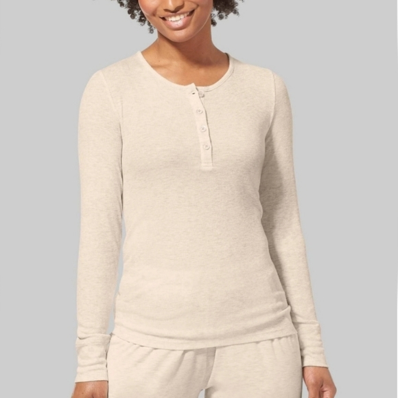 Tommy Bahama Tops - NWT Tommy Bahama island soft beige top